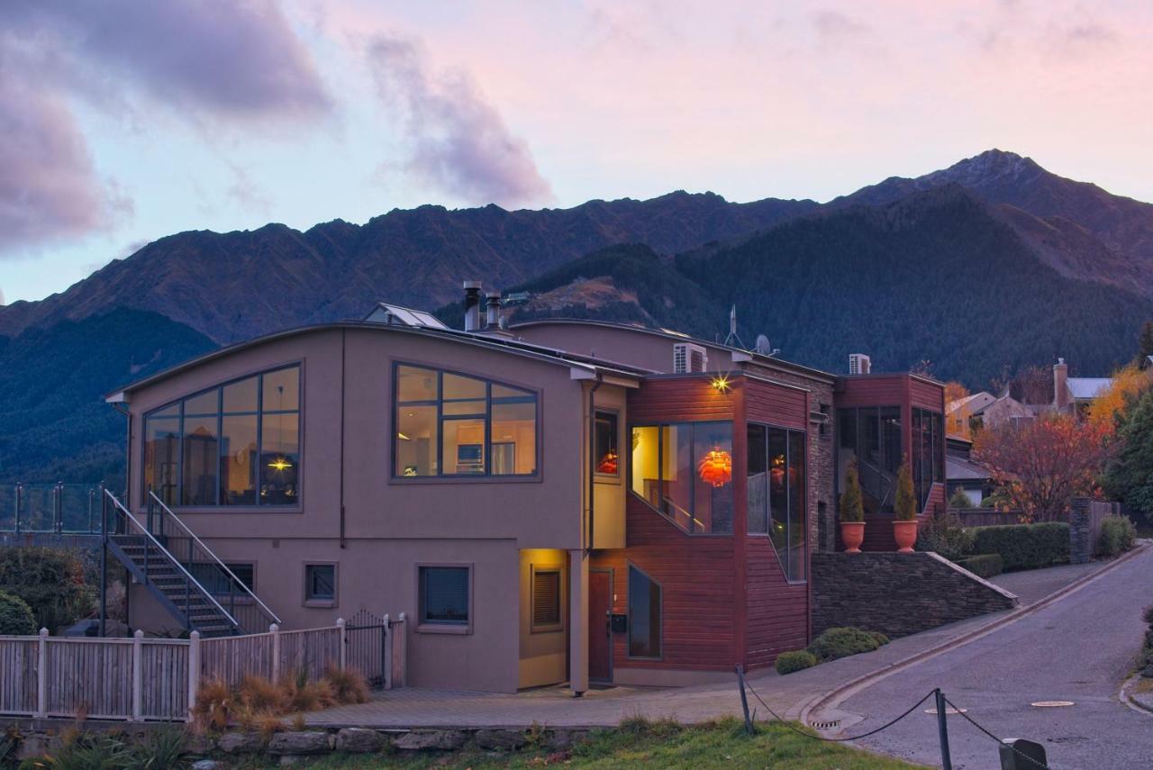 London Lane Villa Queenstown Exterior photo