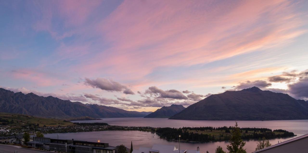 London Lane Villa Queenstown Exterior photo