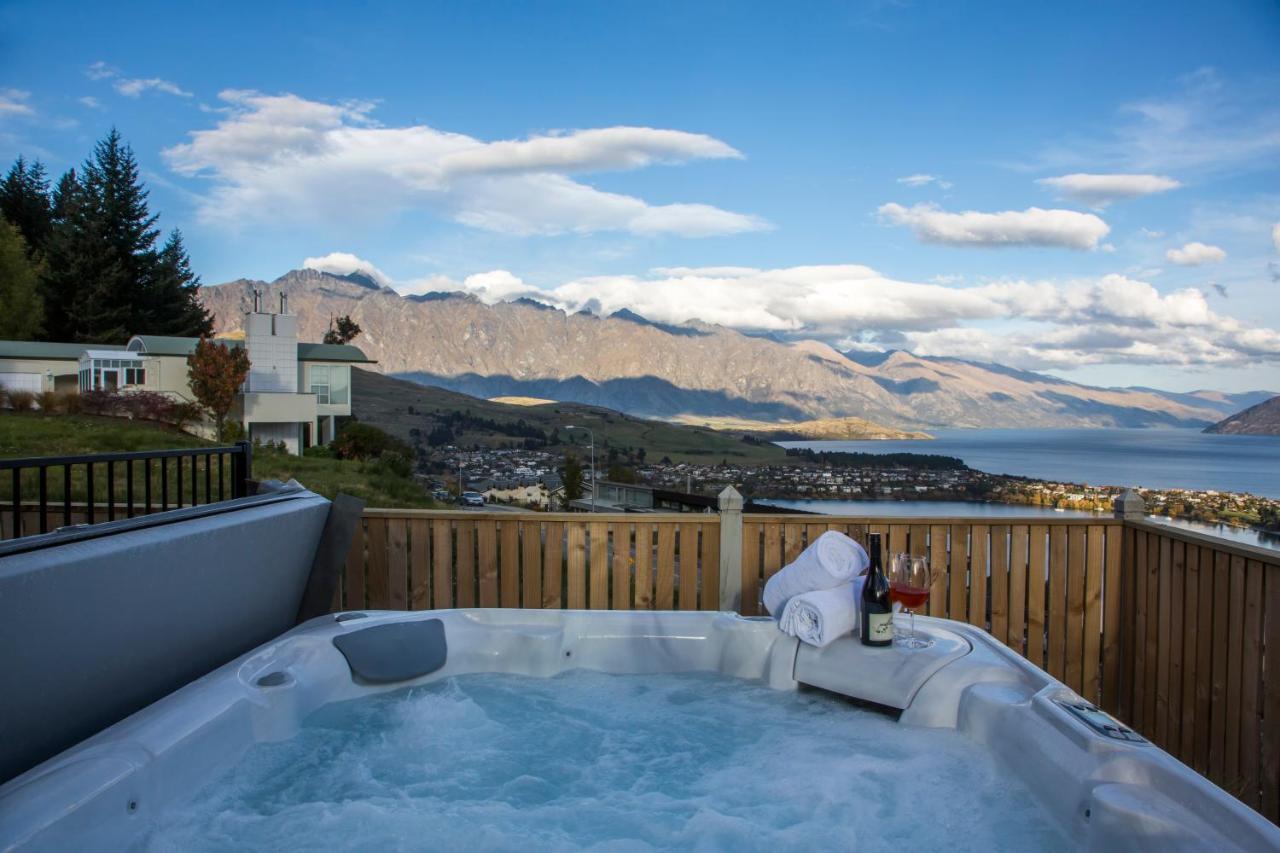 London Lane Villa Queenstown Exterior photo